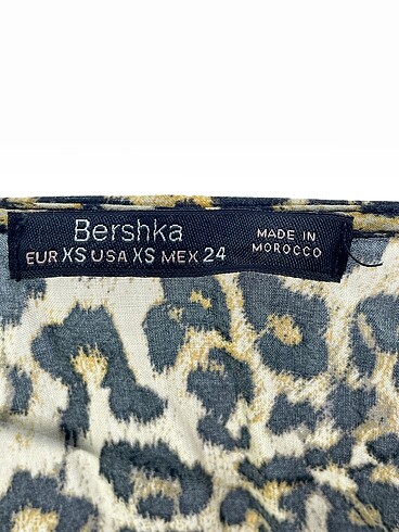 xs Beden çeşitli Renk Bershka Bluz %70 İndirimli.