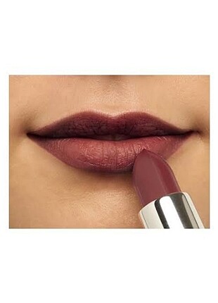 AVON TRUE MAT RUJ
