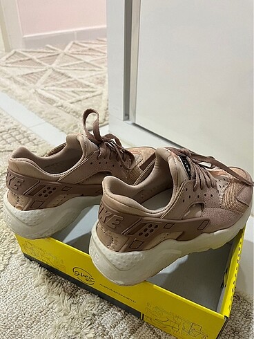 36,5 Beden ten rengi Renk Nike Rahat Spor Ayakkabı
