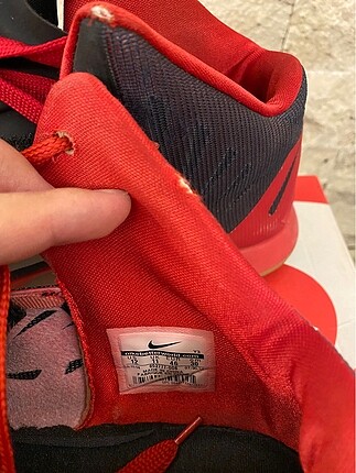 46 Beden kırmızı Renk Nike 46 Erkek Basketbol Ayakkabısı