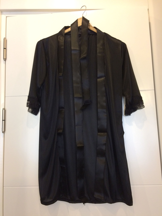 siyah robe