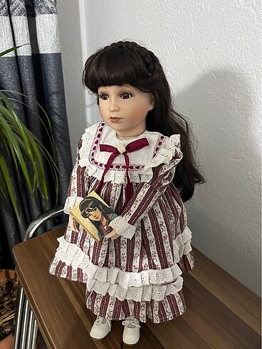 Diğer Leonardo koleksiyonu ANNABELLE porselen bebek