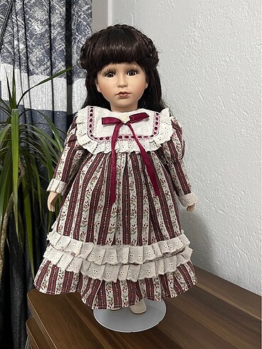 Leonardo koleksiyonu ANNABELLE porselen bebek