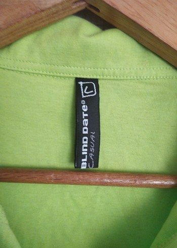 Blinde Spor tarzda açık yeşil Polo yaka t-shirt