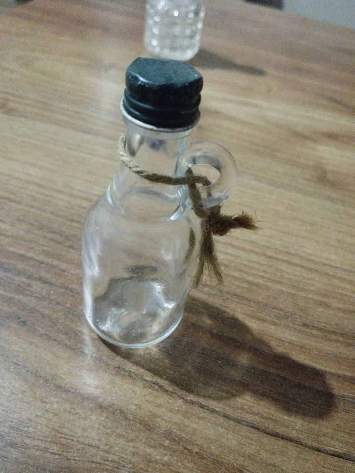 kadın parfüm esans şişesi kulplu metal kapaklı - Görsel 4