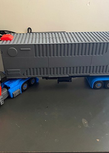  Optimus prime 3d figür