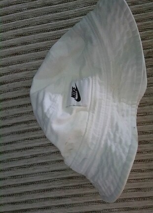 Nike ?apka 
