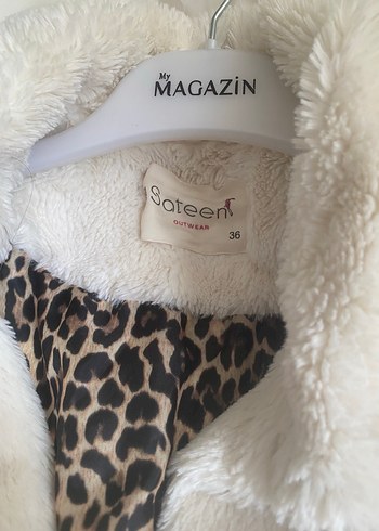 Beyaz Peluş Detaylı Midi Kadın Kaban - Görsel 3