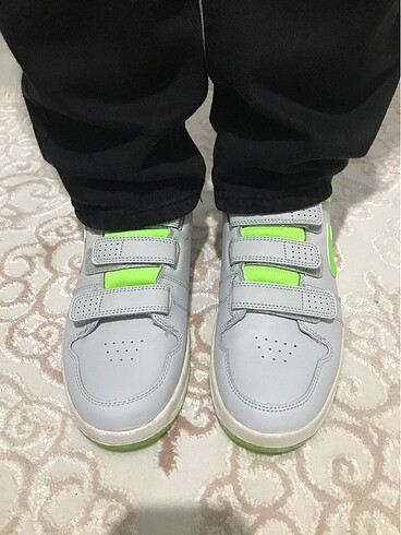 40 Beden gri Renk Nike spor ayakkabı