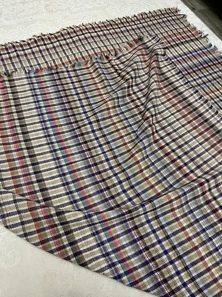 Koyu renkli çok renkli kareli battaniye - Görsel 3