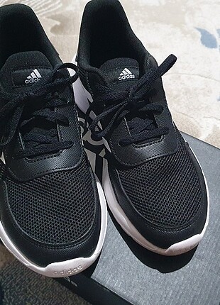 ADIDAS BAYAN KOŞU AYAKKABISI 