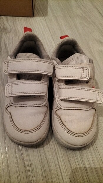 Adidas spor ayakkabı 