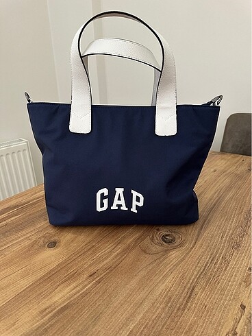 Gap GAp Lacivert Kol Çantası