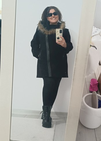 Kürklü Siyah Kadın Kışlık Midi Kaşe Kaban - Görsel 3