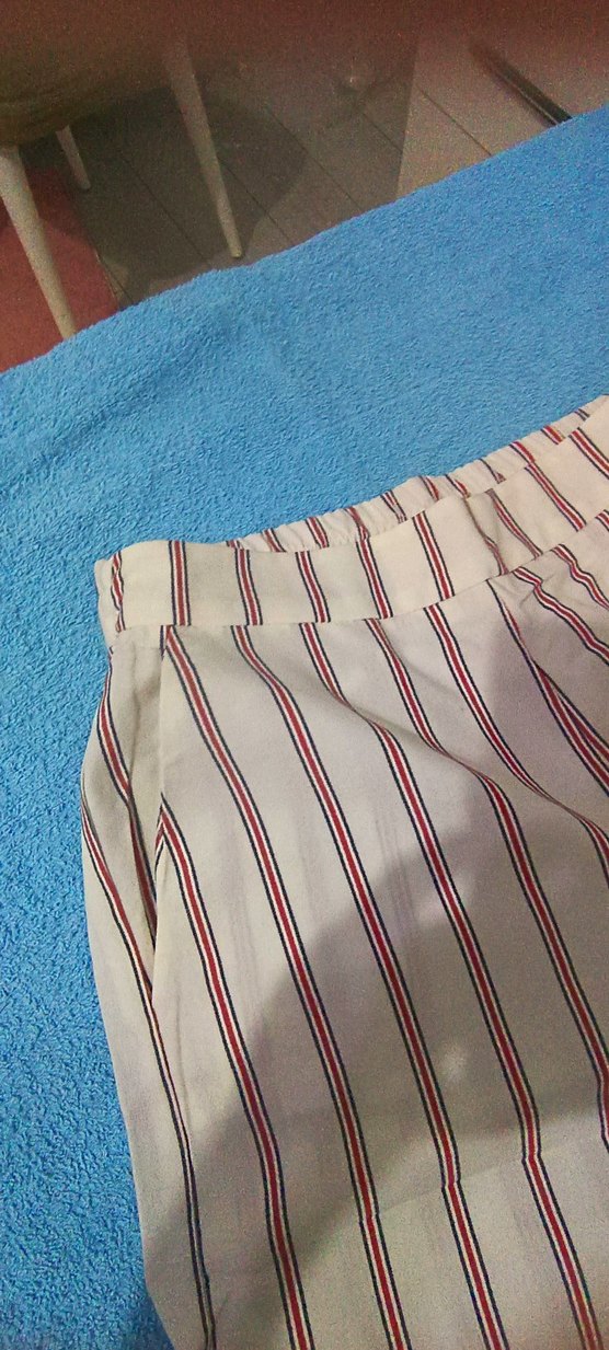 Beyaz Çizgili  Midi Kadın Pantolon - Görsel 3