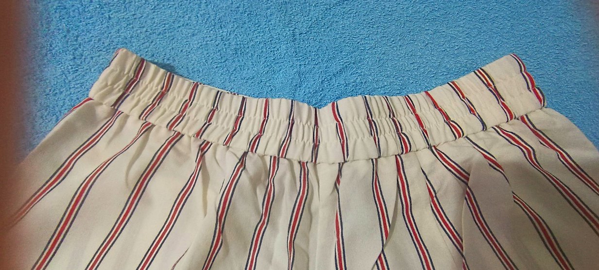 Beyaz Çizgili  Midi Kadın Pantolon - Görsel 4