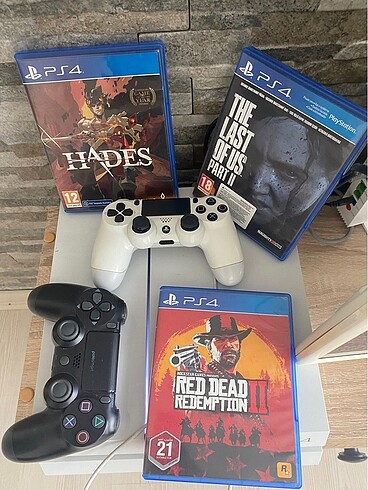 PS4 500 GB BEYAZ OYUNLAR+KOL+PSN