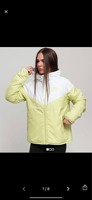Nike mont