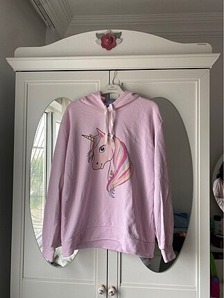 Unicornlu sweat