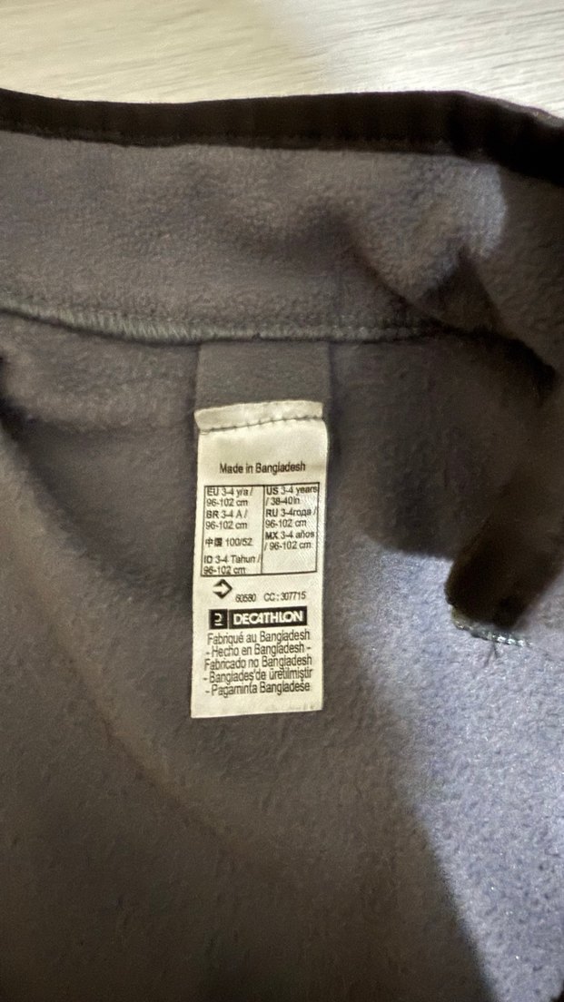 Gri Erkek Çocuk Yüksek Yaka Fermuarlı Yelek - Görsel 3