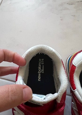 27 Beden kırmızı Renk New balance spor ayakkabı