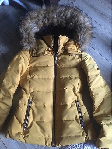 Zara Sarı Mont