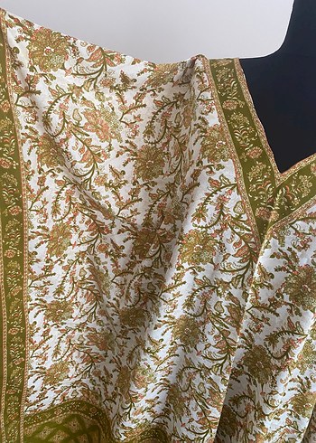 Şal desenli V yaka pareo - Görsel 2