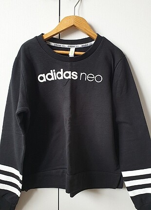 Adidas Sweatshirt