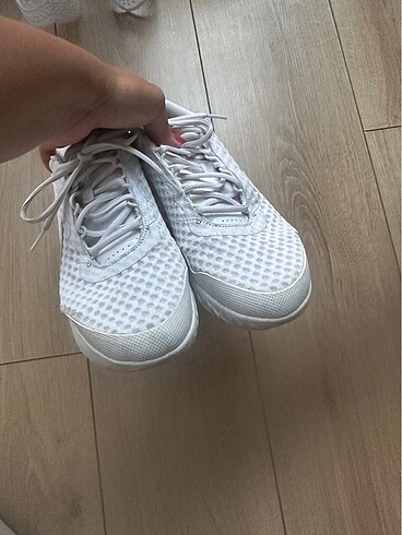 39 Beden Beyaz Nike Spor Ayakkabi