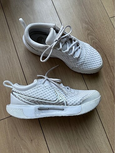 39 Beden beyaz Renk Beyaz Nike Spor Ayakkabi