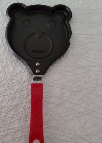 Kırmızı Saplı Ayı Figürlü Tava