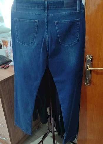 Lacivert kemerli kadın midi kot pantolon - Görsel 3