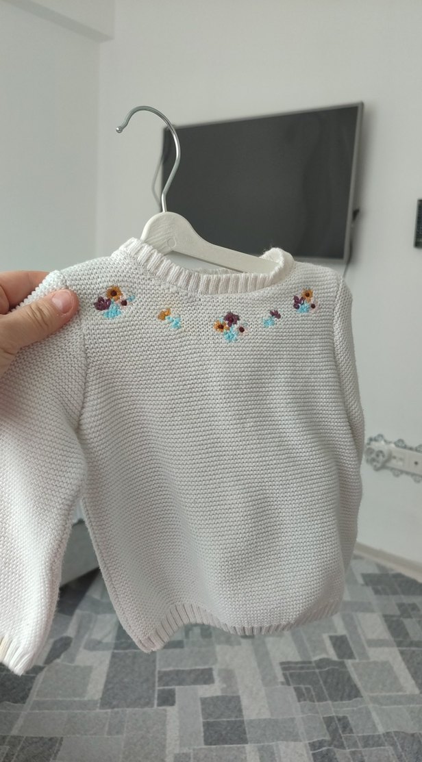 Nakışlı Örgü Beyaz Kız Çocuk Kazak-Pantalon takım - Görsel 2