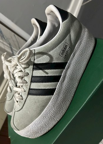 Adidas 38
