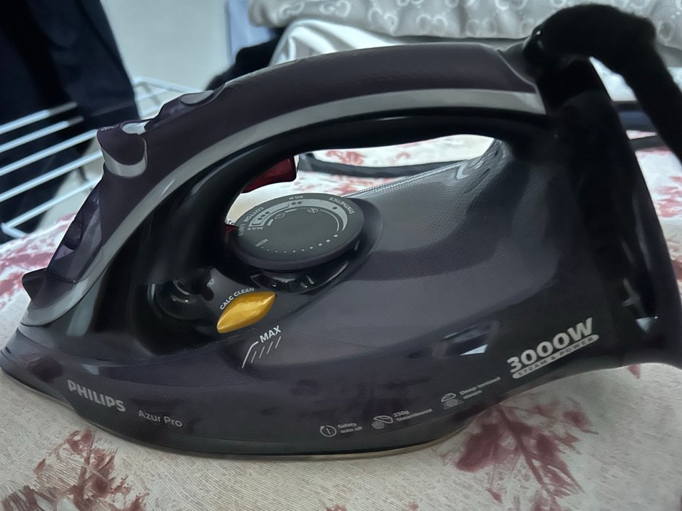 Philips Azur Pro 3000W Siyah Ütü - Görsel 3