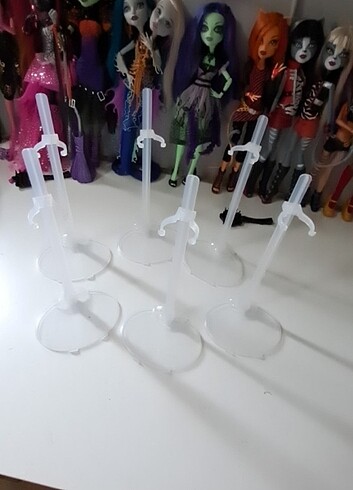 6 adet barbie standı