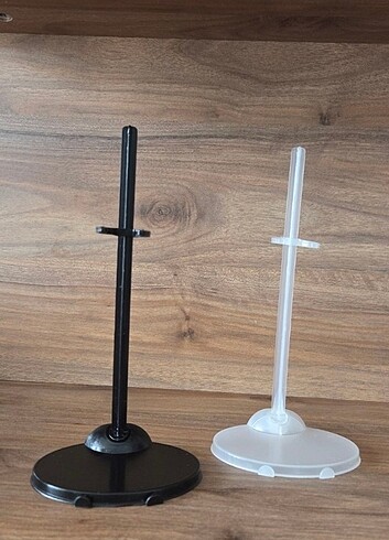 Bir adet siyah+1 adet şeffaf stand