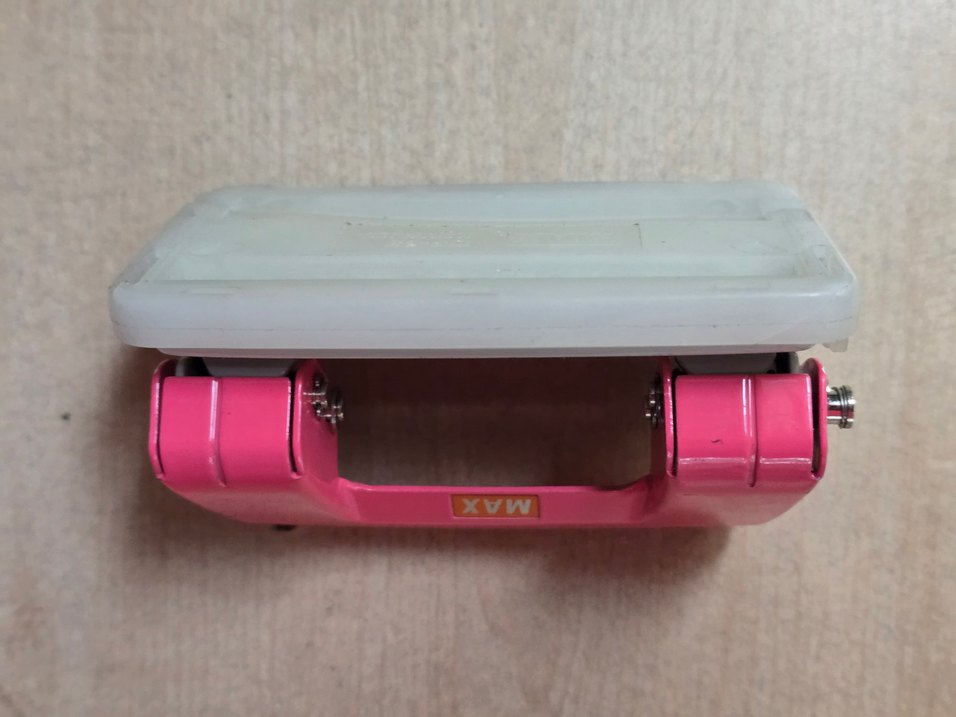 Pembe Masaüstü Delgeç - Görsel 2