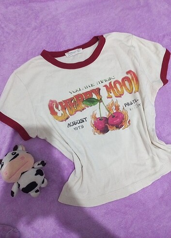 m Beden Cherry kısa kollu crop bluz