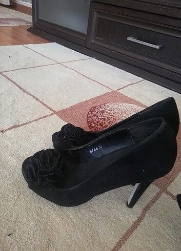 37 Beden Siyah topuklu ayakkabı 
