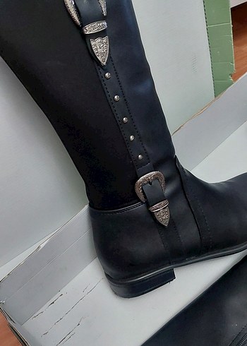 Tokalı Siyah Deri Dizüstü Kadın Çizme - Görsel 6