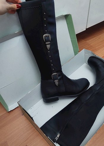 Tokalı Siyah Deri Dizüstü Kadın Çizme - Görsel 5