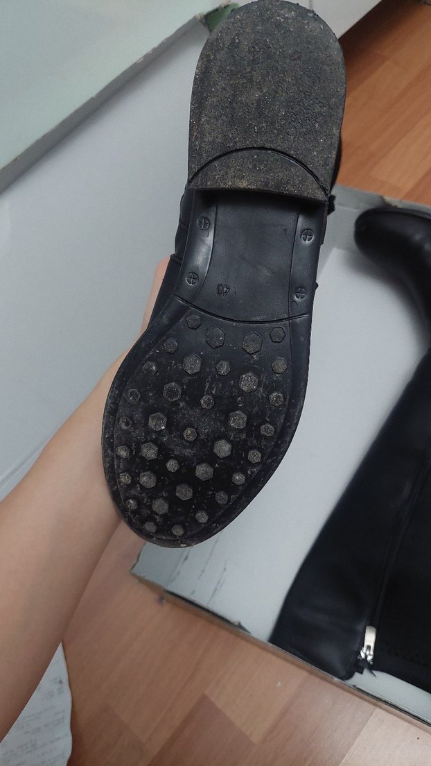 Tokalı Siyah Deri Dizüstü Kadın Çizme - Görsel 2