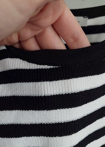 Siyah-Beyaz Çizgili İnce Askılı Body - Görsel 2