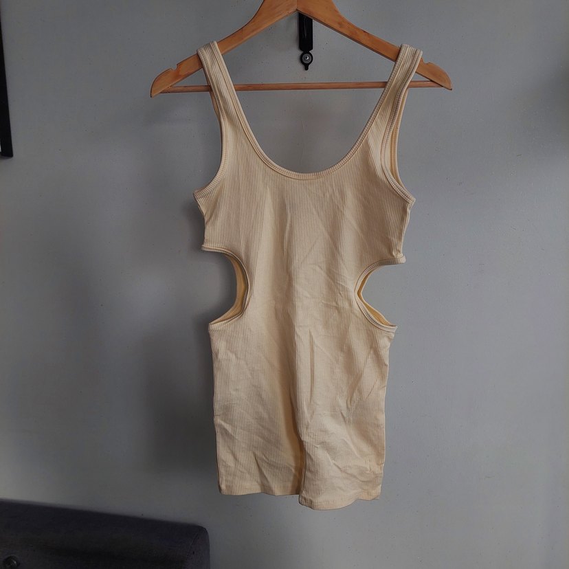 Sarı Fitilli Kolsuz Tulum - Görsel 2