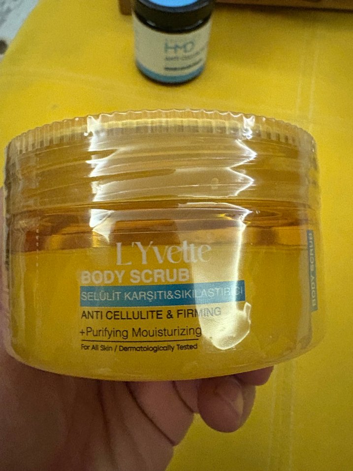 LYvette Selülit Karşıtı & Sıkılaştırıcı Vücut Peelingi 250ml - Görsel 2