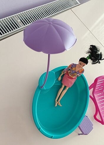Diğer Barbie chelsea havuzu