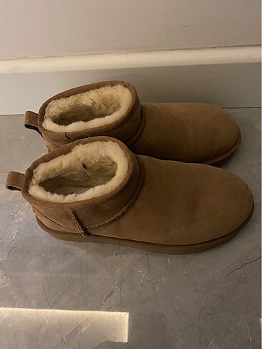 39 Beden camel Renk Orijinal Ugg ultra mini chestnut