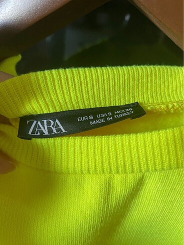 Zara Zara crop sweatshirt