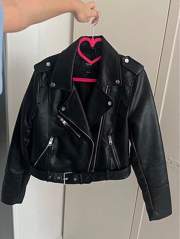 m Beden Pull and Bear deri ceket